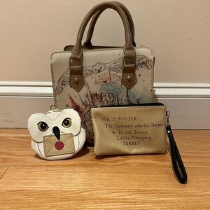 Harry Potter Bag Set with Hedwig Coin Purse and Hogwarts Letter Wristlet